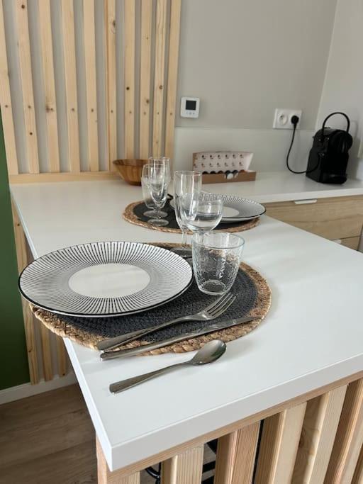 Chez Micheline Menage Et Linge Inclus Dieppe Exterior foto